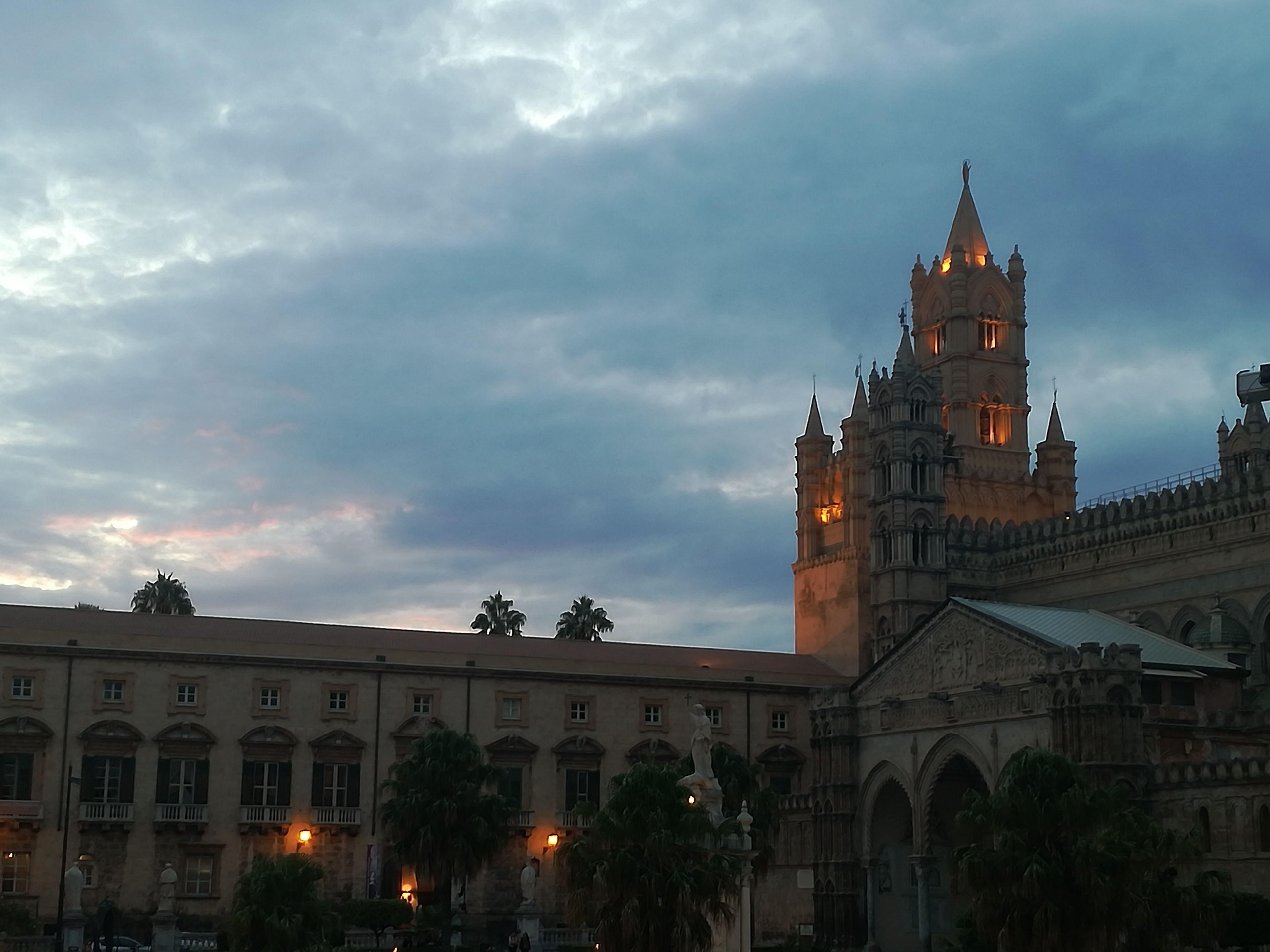 I Vicini Della Cattedrale, Palermo